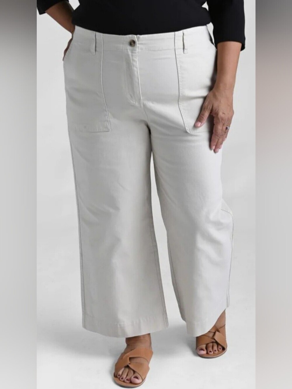 CJ Banks Relaxed Fit Wide Leg Crop Pant Womens Size 18 In Khaki Cotton Blend